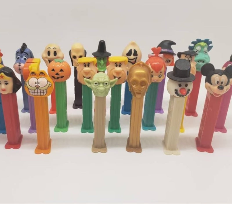 Les PEZ - L'histoire du bonbon dans des figurines