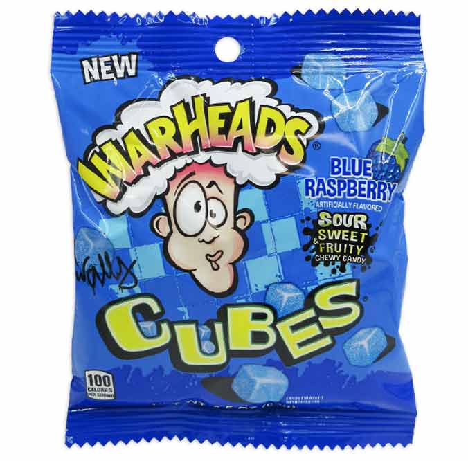 Warheads Cubes Blue Raspberry Peg Bag 3.5Oz X 12 Units - Québec Candy